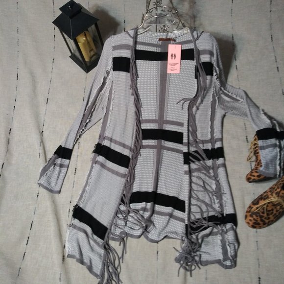 1520 Size Large Belldini Shell and Matching Cardigan - Picture 4 of 8